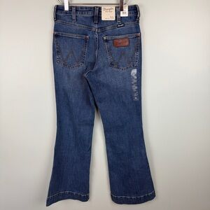 NWT Wrangler Retro Bailey high rise Flare leg Blue Jeans Western size 26x30